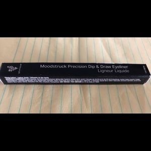 Moodstruck Dip & Draw Eyeliner